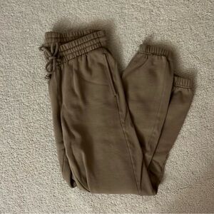 TNA CozyAF Fleece Joggers in Tan
